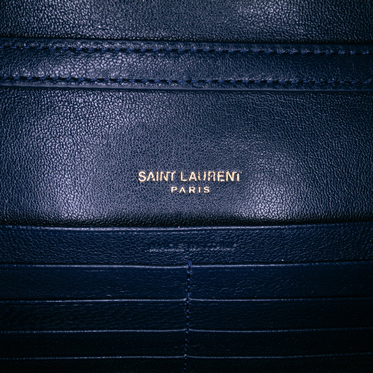 Saint Laurent Quilted Diamond Lambskin Becky Wallet on Chain Blauw