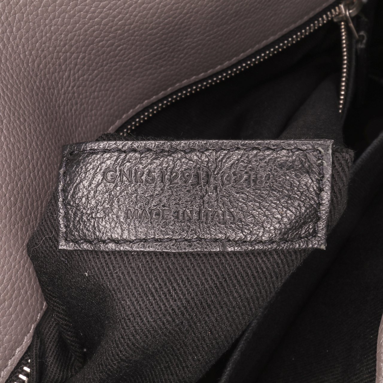 Saint Laurent Small Grained Calfskin Supple Sac De Jour Satchel Grijs