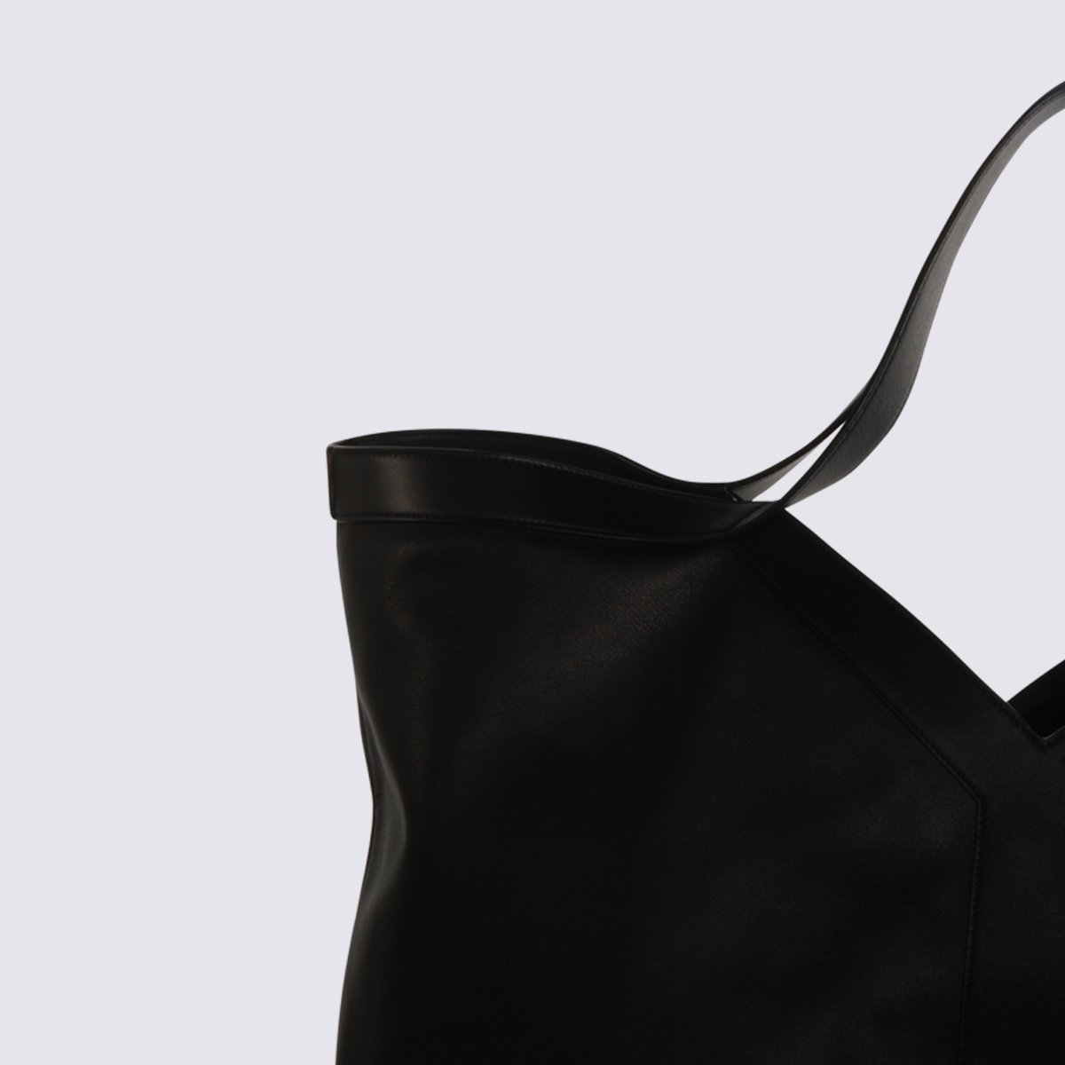 Saint Laurent Large Tote Bag With Minimalist Design And V-Shaped Seam Zwart