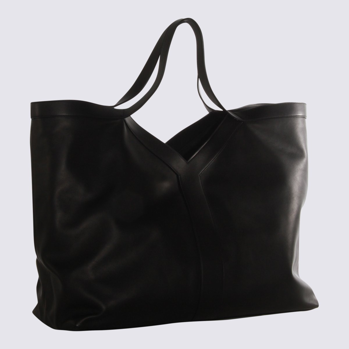 Saint Laurent Large Tote Bag With Minimalist Design And V-Shaped Seam Zwart
