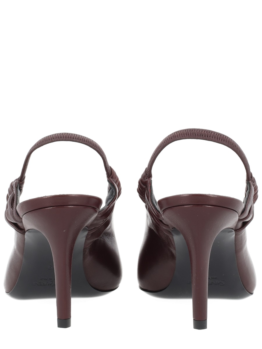 Saint Laurent Burgundy Anne-Marie Lamb Leather Slingback Pumps Zwart