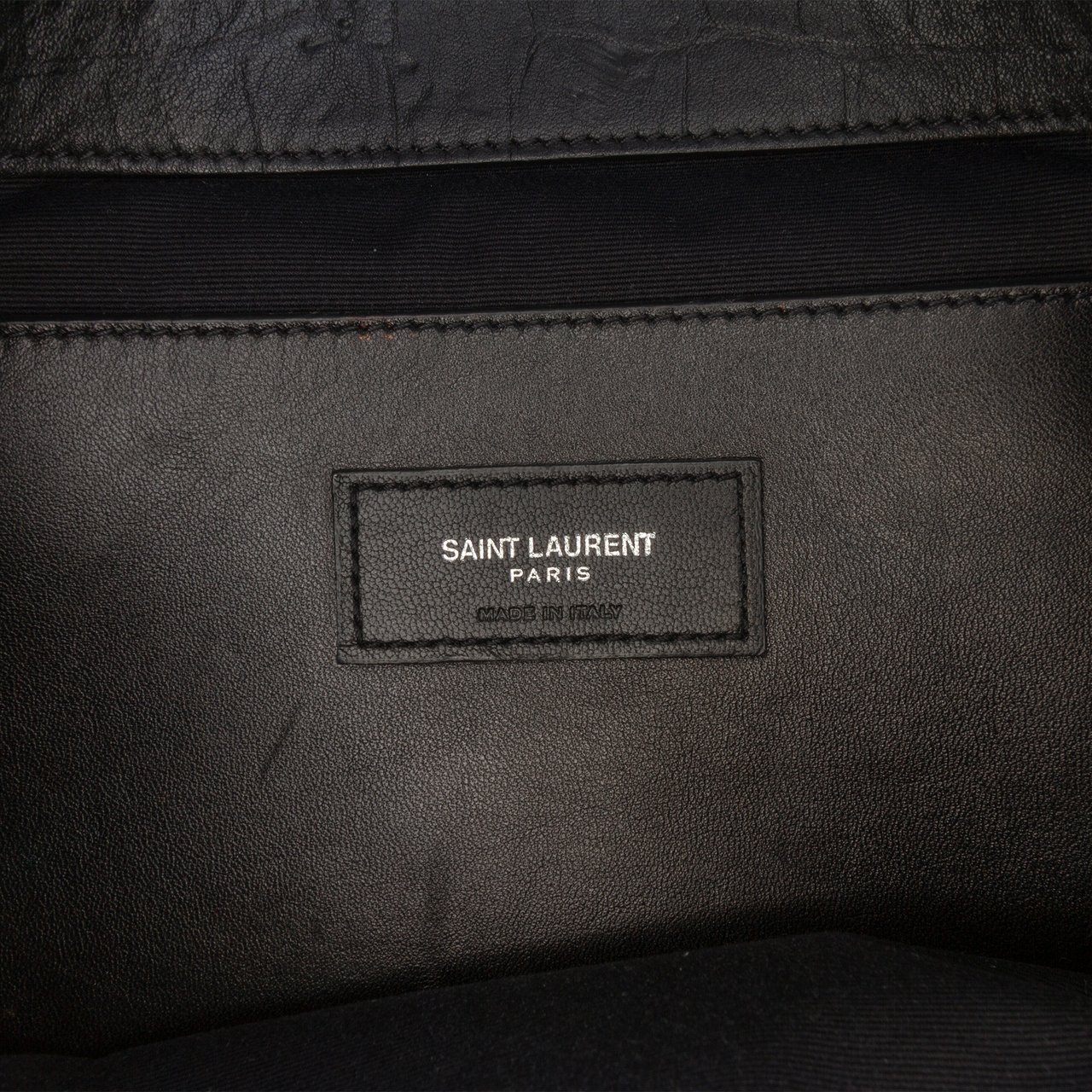 Saint Laurent Medium Croc Embossed Calfskin Monogram West Hollywood Crossbody Zwart