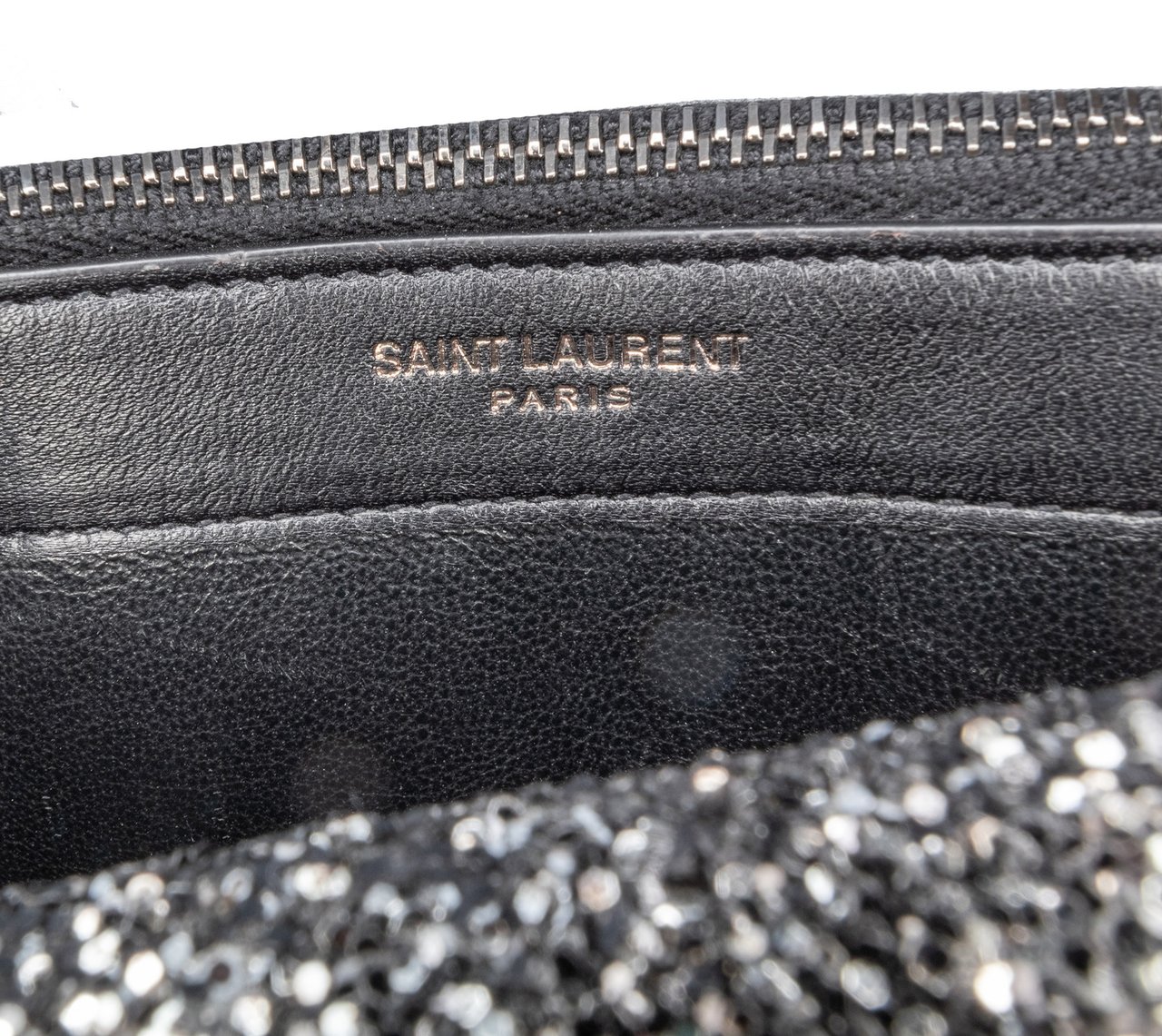 Saint Laurent Metallic Glitter Monogram Kate Tassel Chain Wallet Zwart