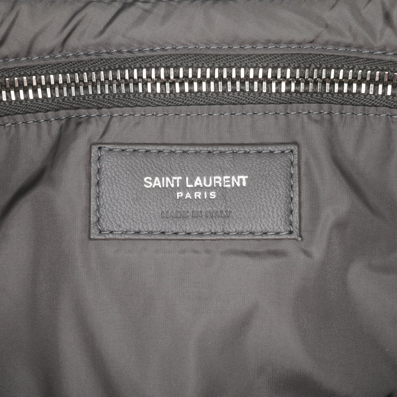 Saint Laurent Nylon Le 5 A 7 Shoulder Bag Grijs