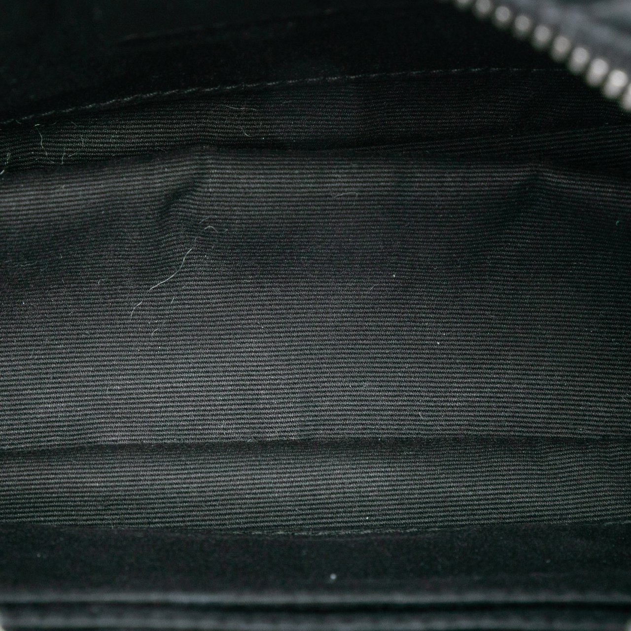 Saint Laurent Small Calfskin Loulou Bowling Bag Zwart