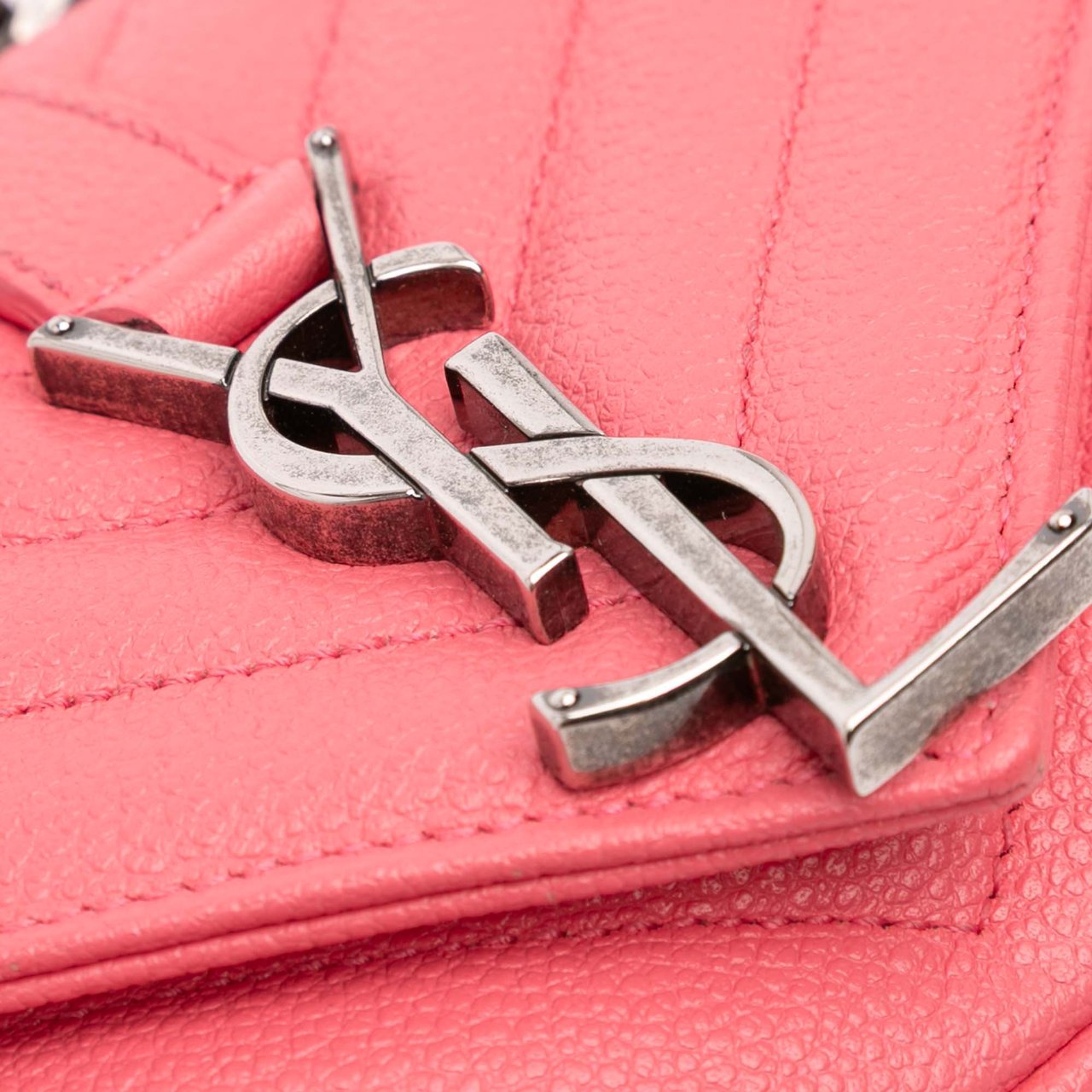 Saint Laurent Baby Grained Calfskin Chevron Classic Monogram Chain Bag Roze