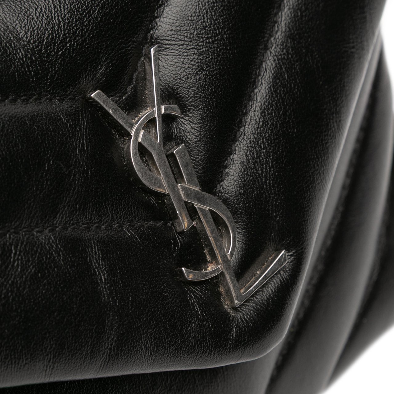Saint Laurent Toy Leather Monogram LouLou Crossbody Zwart