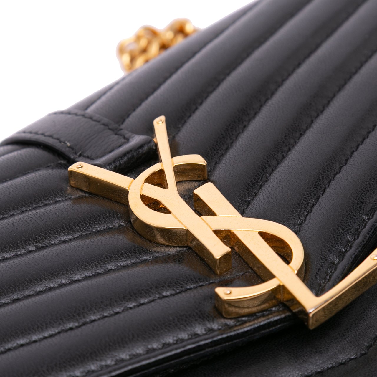 Saint Laurent Lambskin Chevron Monogram Sulpice Chain Wallet Zwart