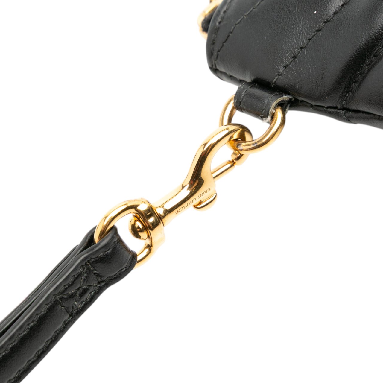 Saint Laurent Leather Chevron Monogram Document Holder Zwart