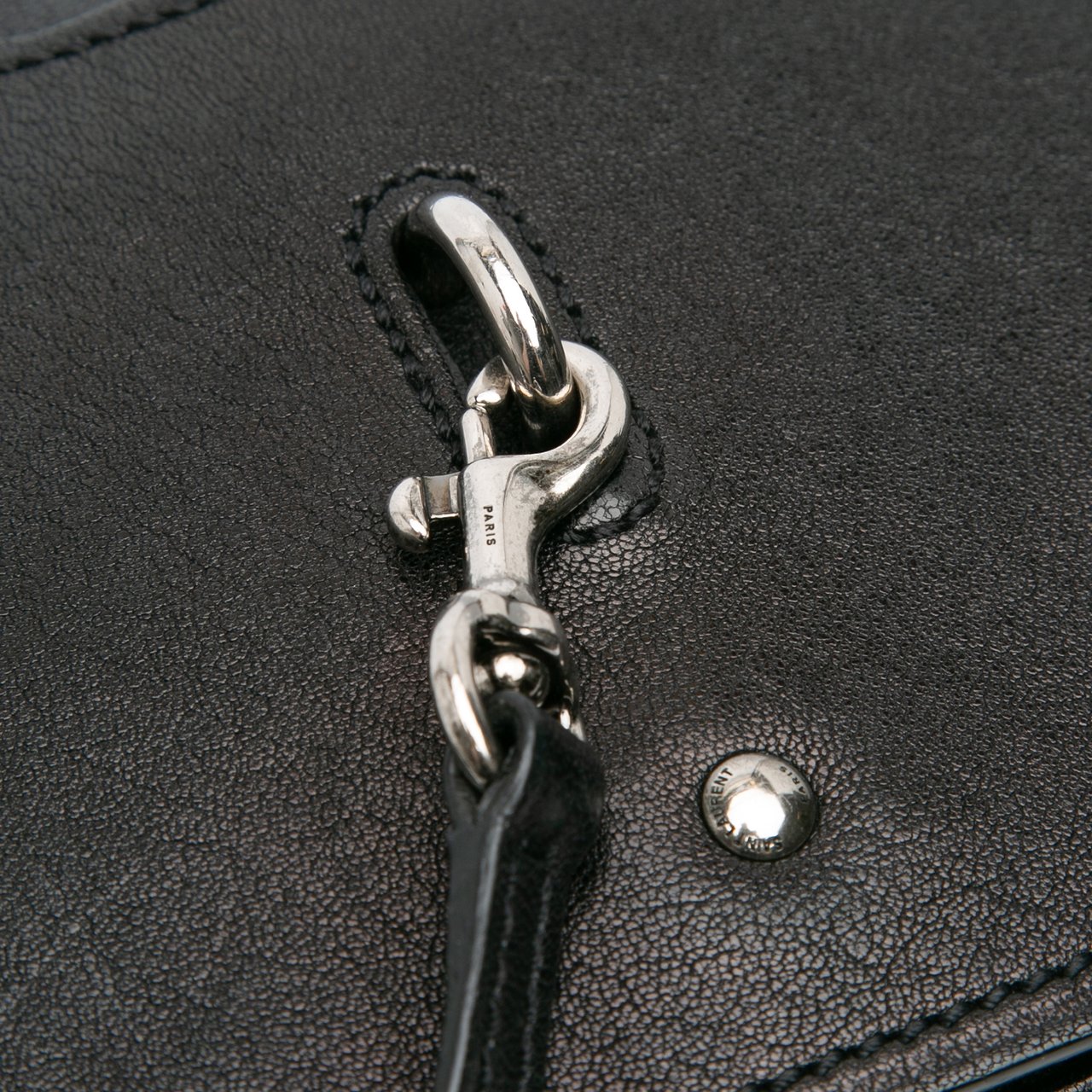 Saint Laurent Medium Lambskin Charlotte Messenger Bag Zwart