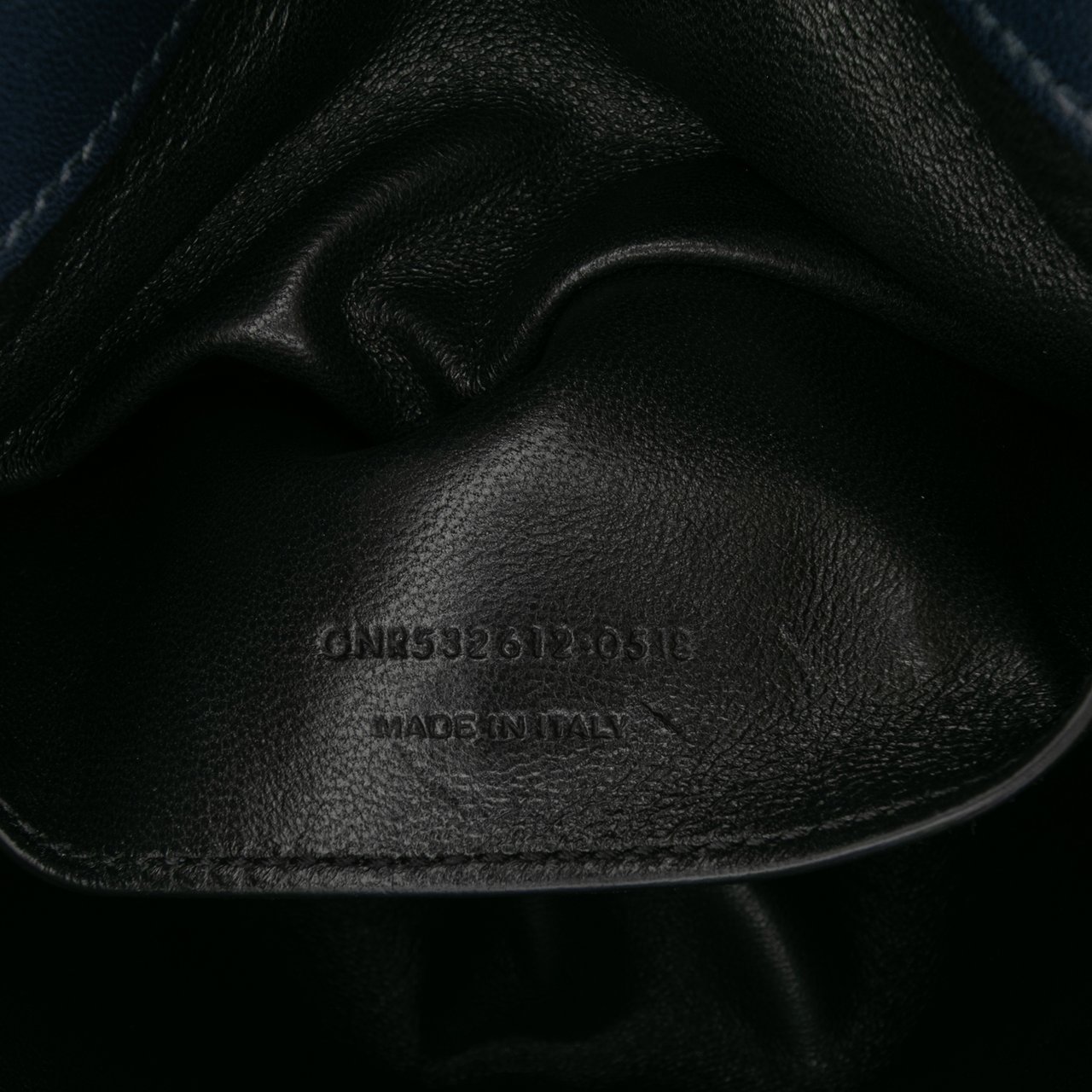 Saint Laurent Medium Lambskin Monogram Vicky Chain Bag Blauw