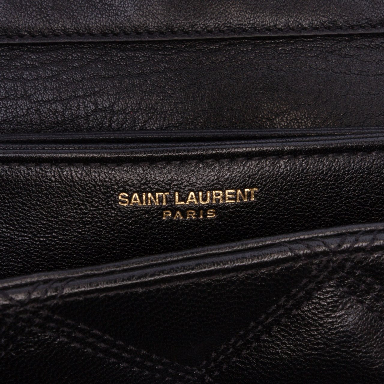 Saint Laurent Small Quilted Lambskin Becky Chain Shoulder Bag Zwart