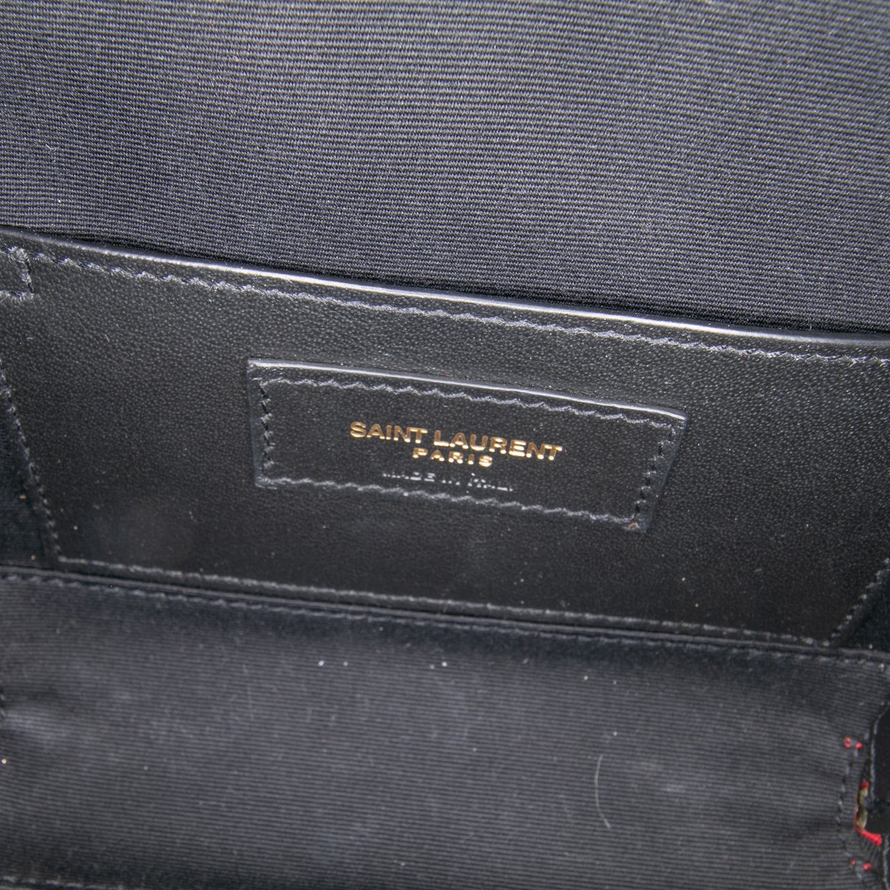 Saint Laurent Lambskin Matelasse Monogram Vicky Belt Bag Rood