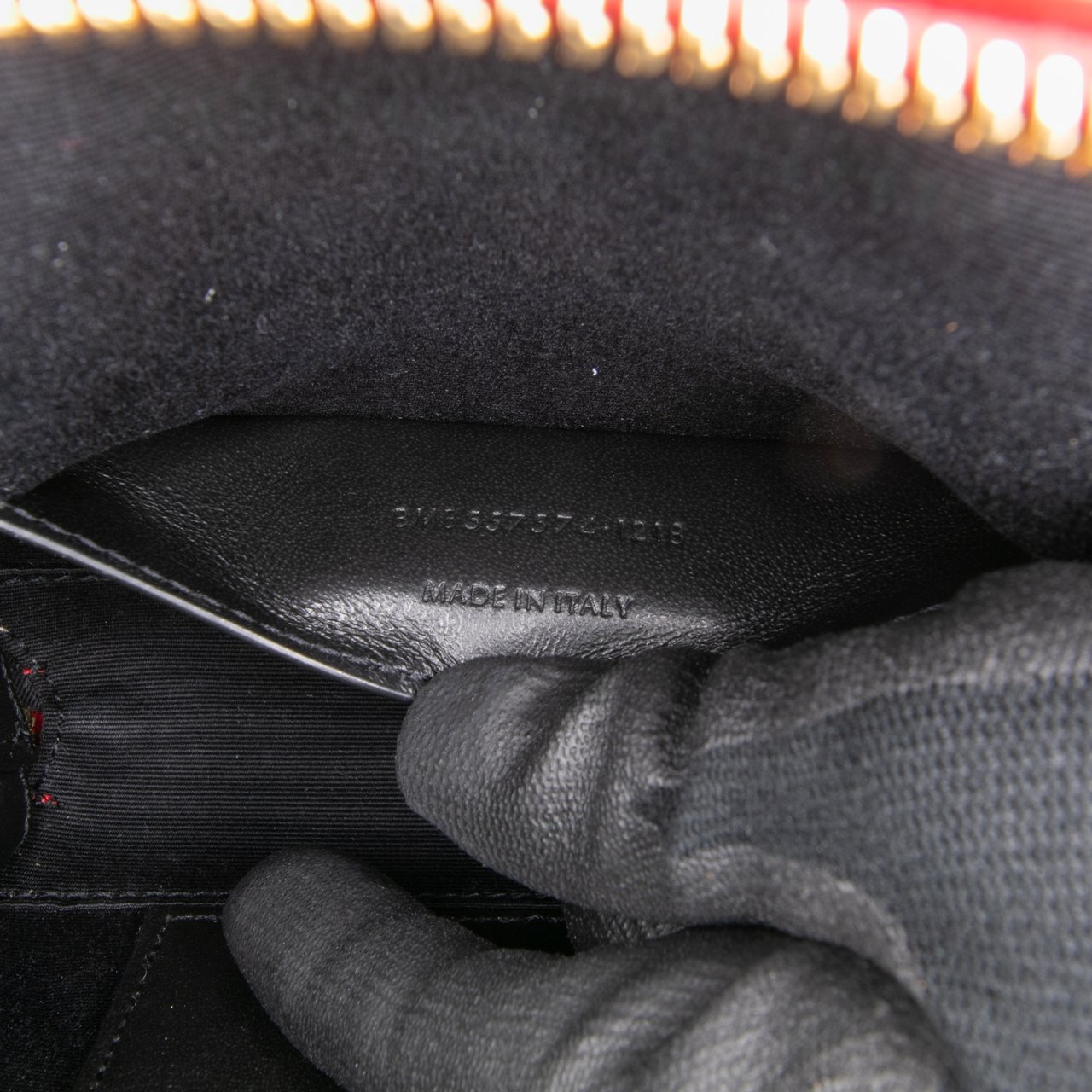 Saint Laurent Lambskin Matelasse Monogram Vicky Belt Bag Rood