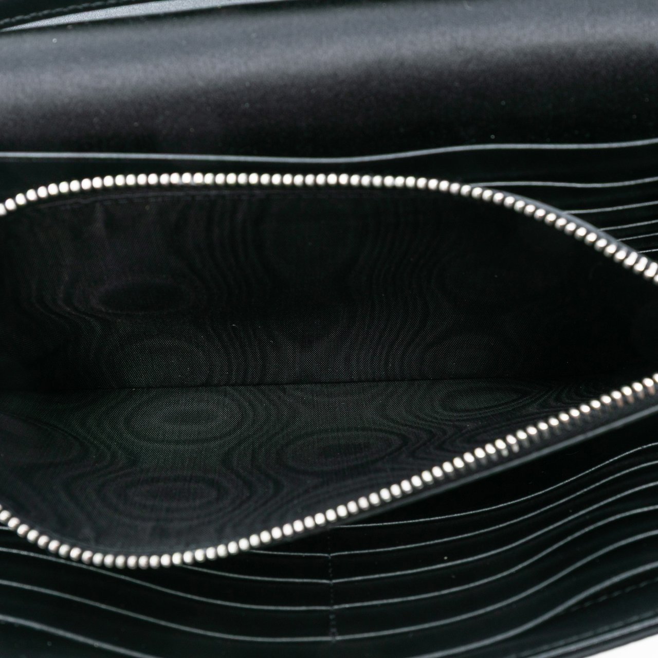 Saint Laurent Sequin Monogram Kate Wallet on Chain Zwart