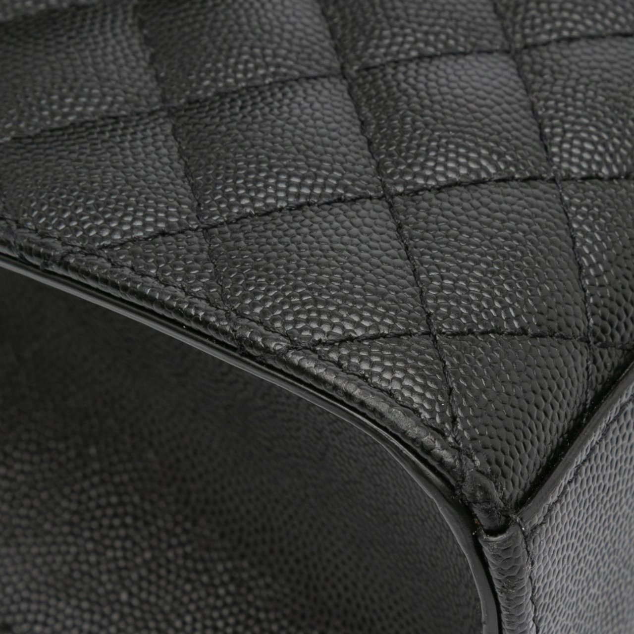 Saint Laurent Large Grain De Poudre Triquilt Monogram Envelope Bag Zwart