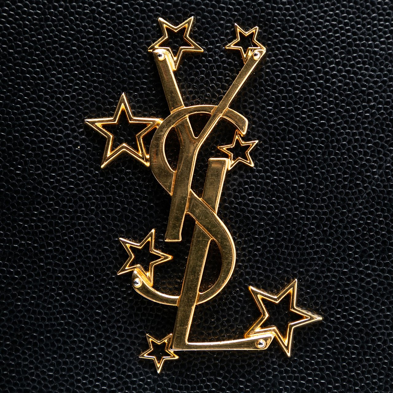 Saint Laurent Grain De Poudre Star Monogram Wallet On Chain Zwart