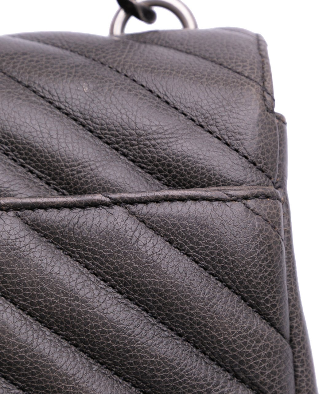 Saint Laurent Medium Quilted Chevron Sheepskin College Satchel Grijs