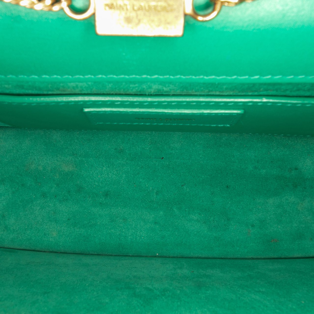 Saint Laurent Small Leather Betty Crossbody Groen
