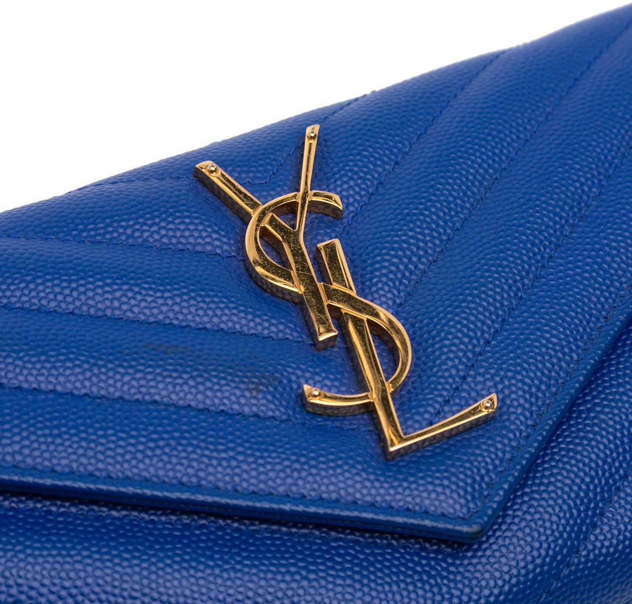 Saint Laurent Grain De Poudre Matelasse Chevron Monogram Flap Wallet Blauw