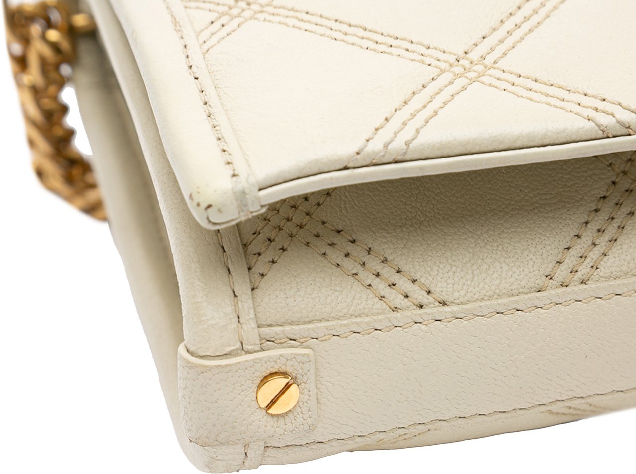 Saint Laurent Quilted Lambskin Diamond Becky Chain Wallet Wit