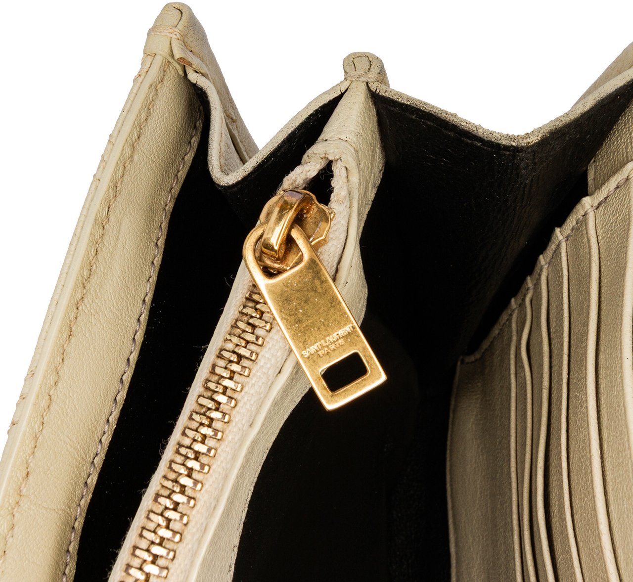 Saint Laurent Quilted Lambskin Diamond Becky Chain Wallet Wit