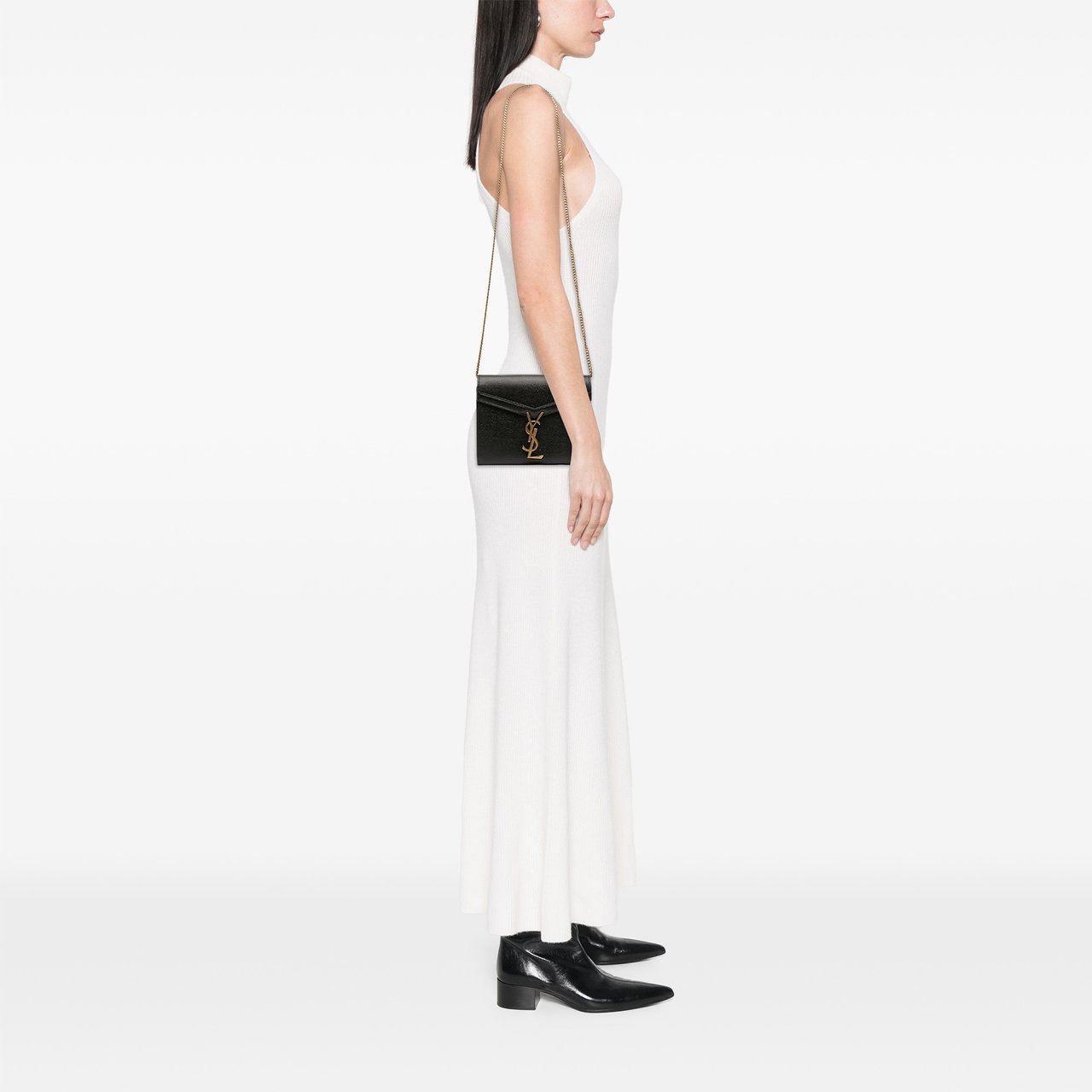 Saint Laurent Grain De Poudre Monogram Cassandra Chain Wallet Zwart