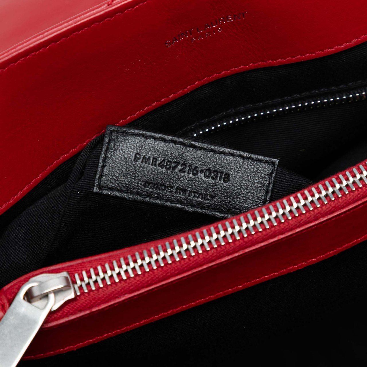 Saint Laurent Medium Leather Monogram Matelasse LouLou Bag Rood