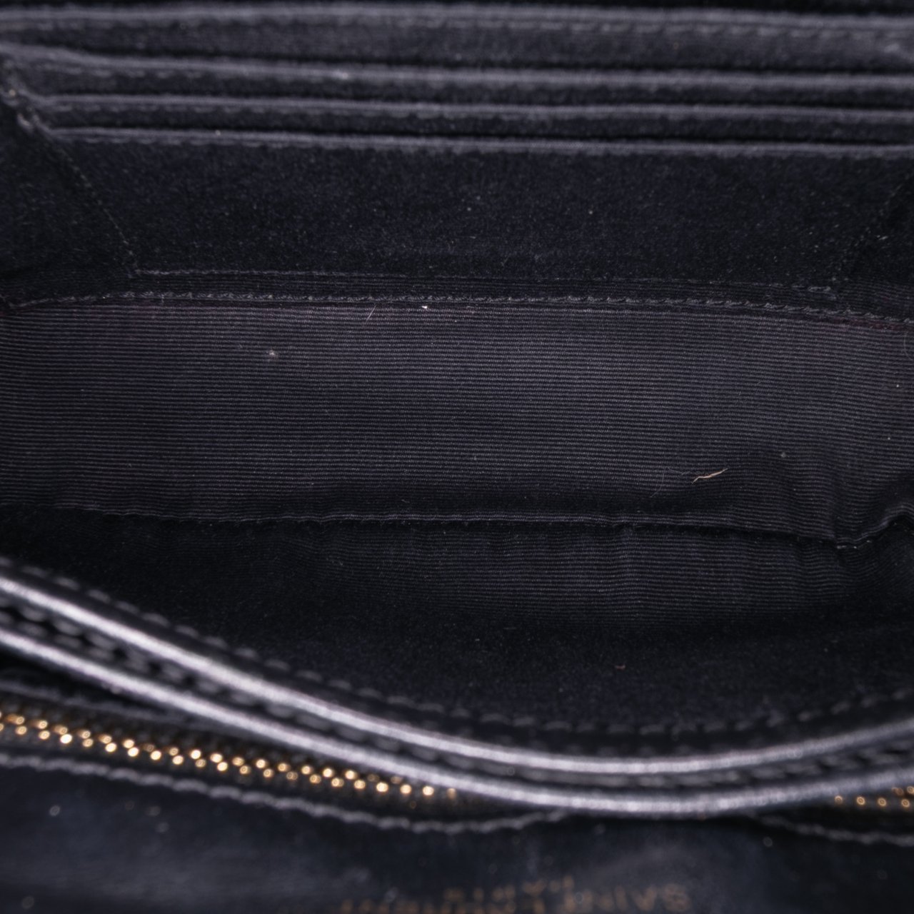 Saint Laurent Toy Matelasse Leather Monogram LouLou Crossbody Zwart