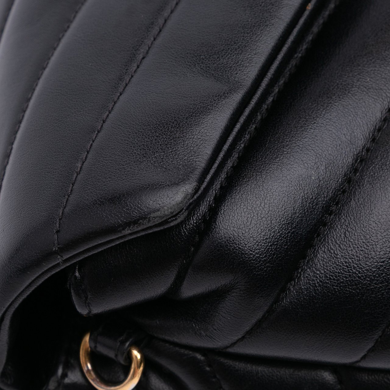 Saint Laurent Toy Matelasse Leather Monogram LouLou Crossbody Zwart