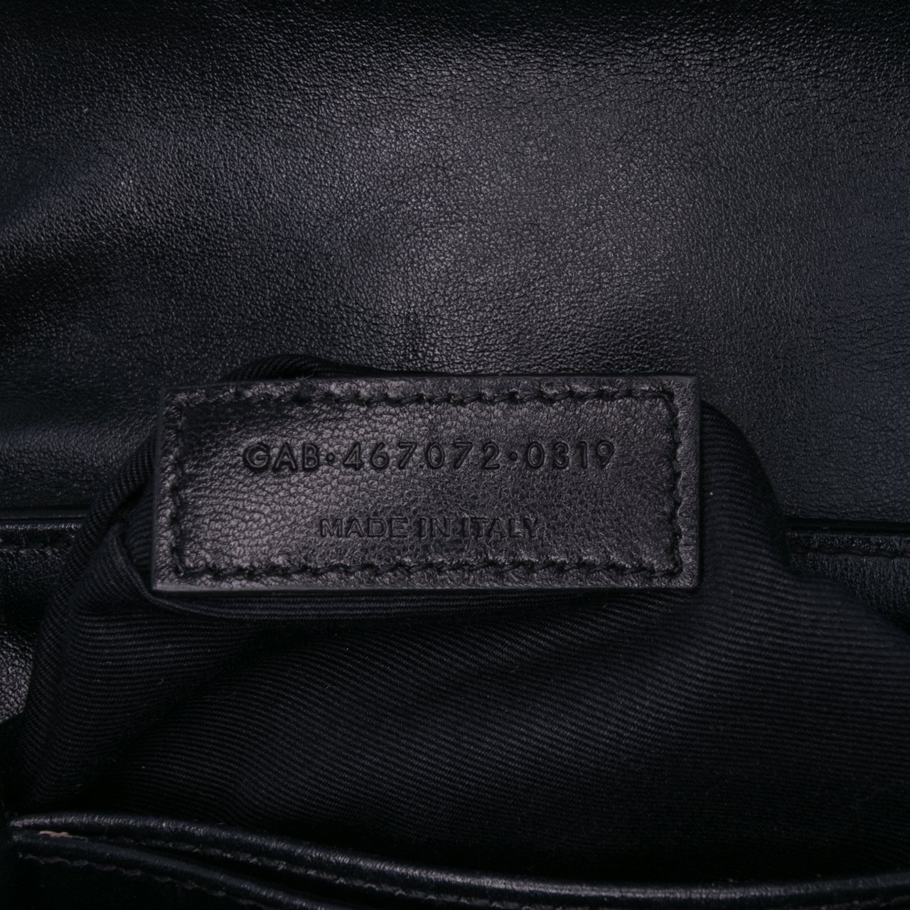 Saint Laurent Toy Matelasse Leather Monogram LouLou Crossbody Zwart