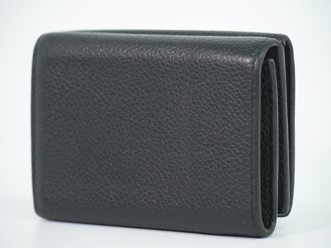Saint Laurent Compact Matelasse Leather Zwart