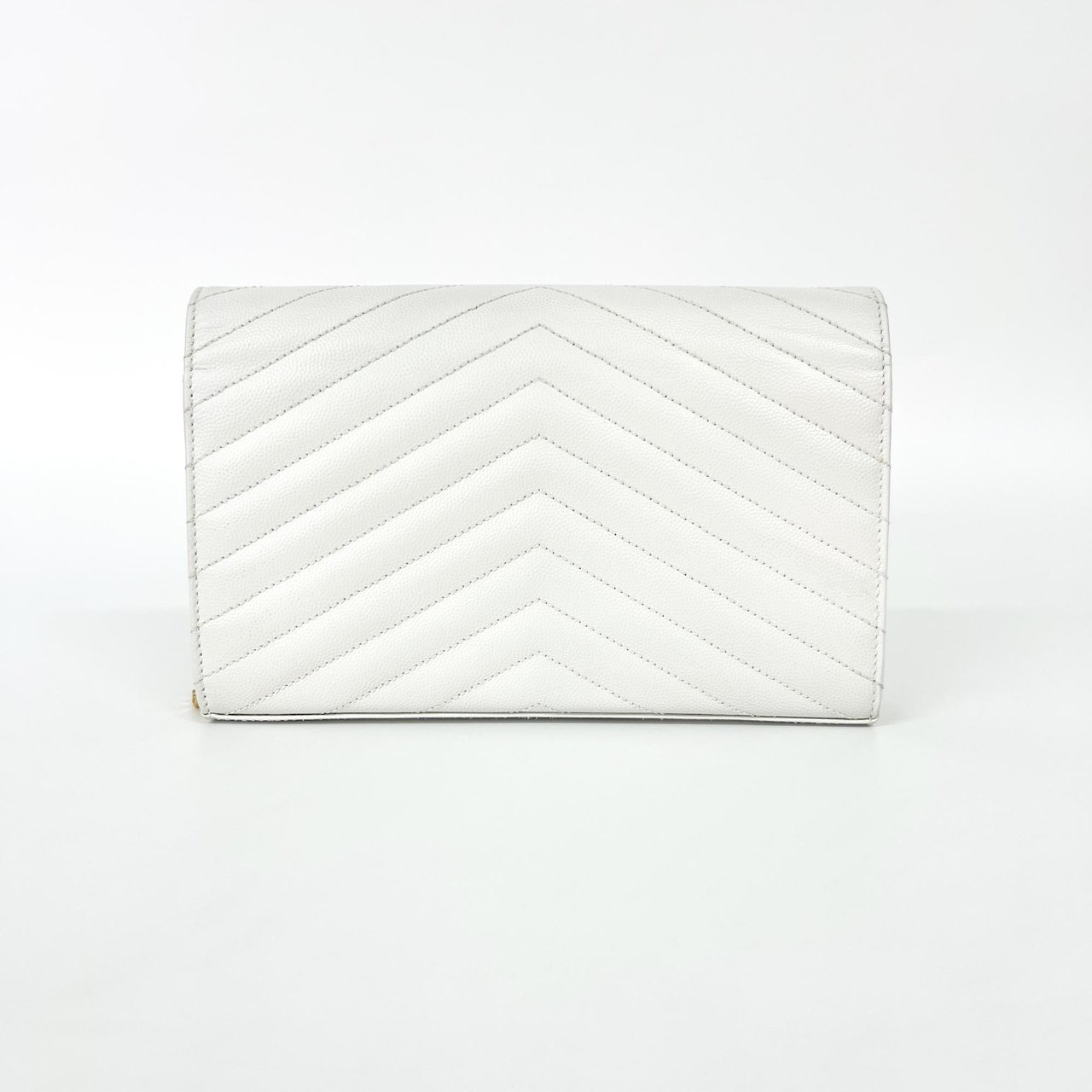 Saint Laurent Classic Monogram Flap Wallet Matelasse Chevron Leather Large Wit