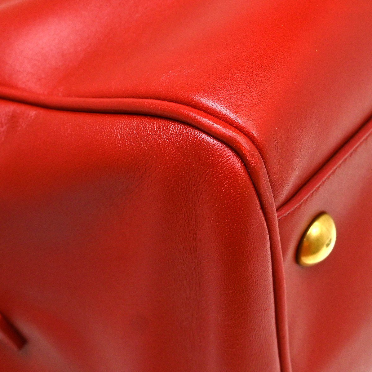 Saint Laurent Classic Duffle Leather 30 Rood