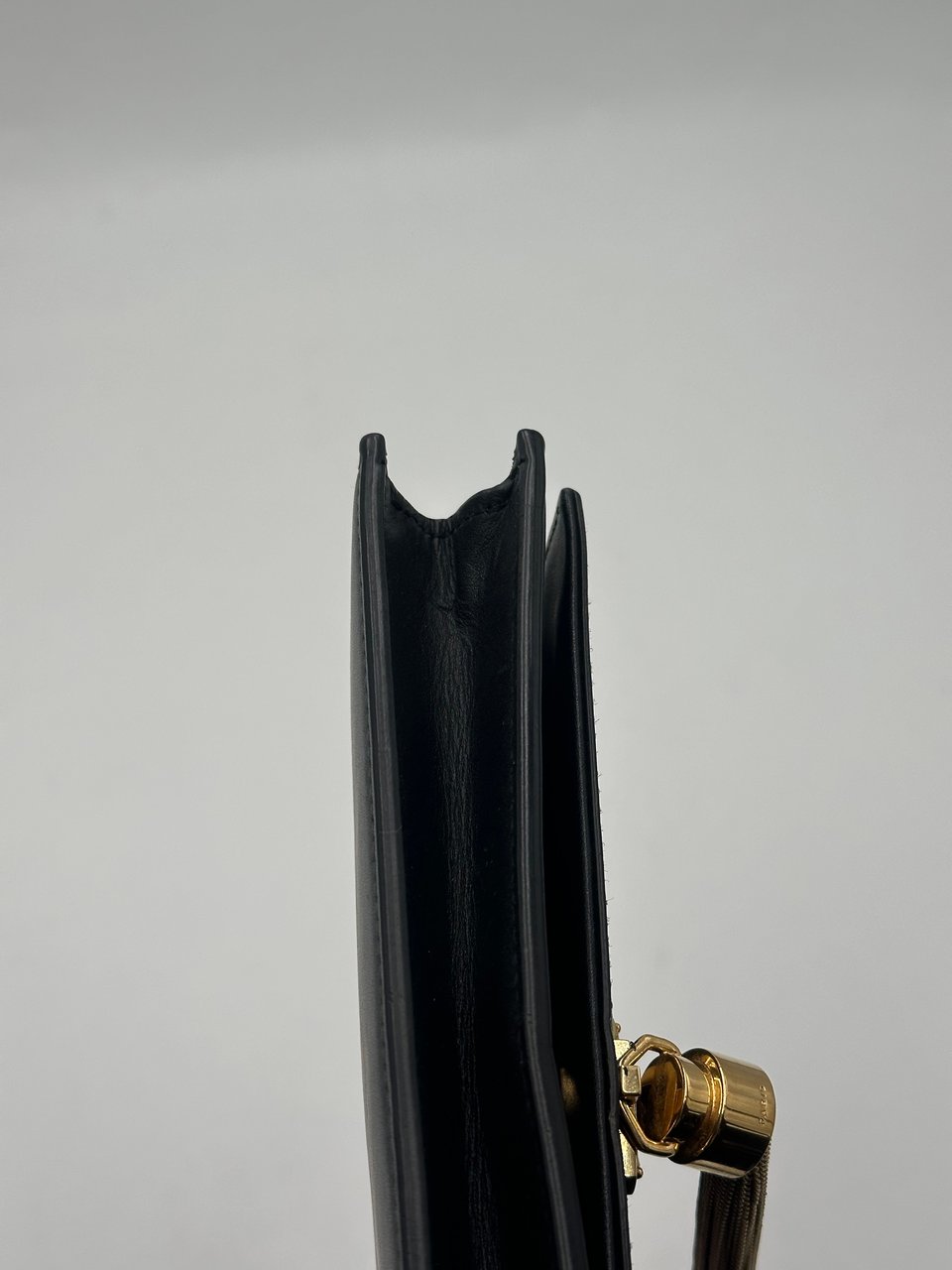 Saint Laurent Saint Laurent Kate 99 Tassel Flap Bag Leather Medium Zwart