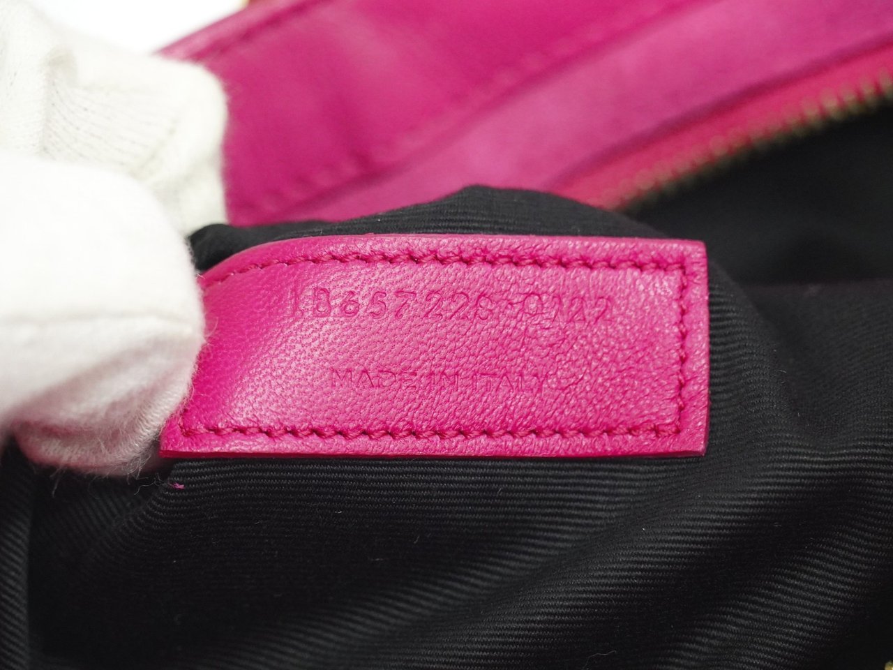 Saint Laurent Saint Laurent Le 5 a 7 Hobo Leather Small Roze