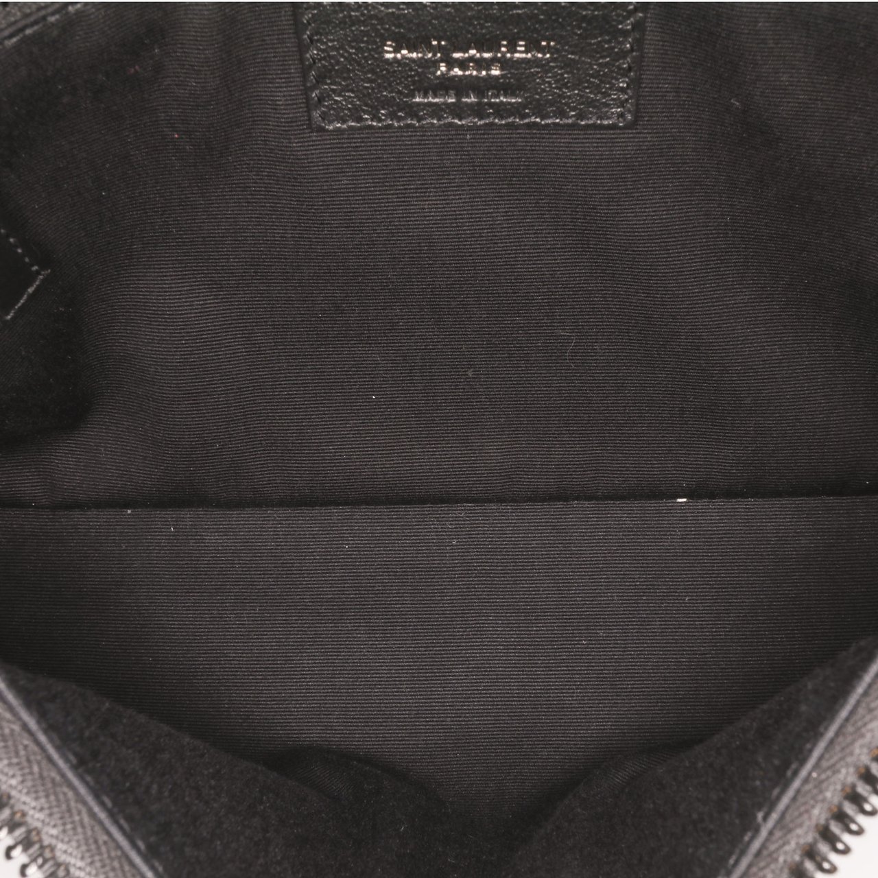 Saint Laurent Baby Crocodile Embossed Leather Monogram Niki Shoulder Bag Zwart