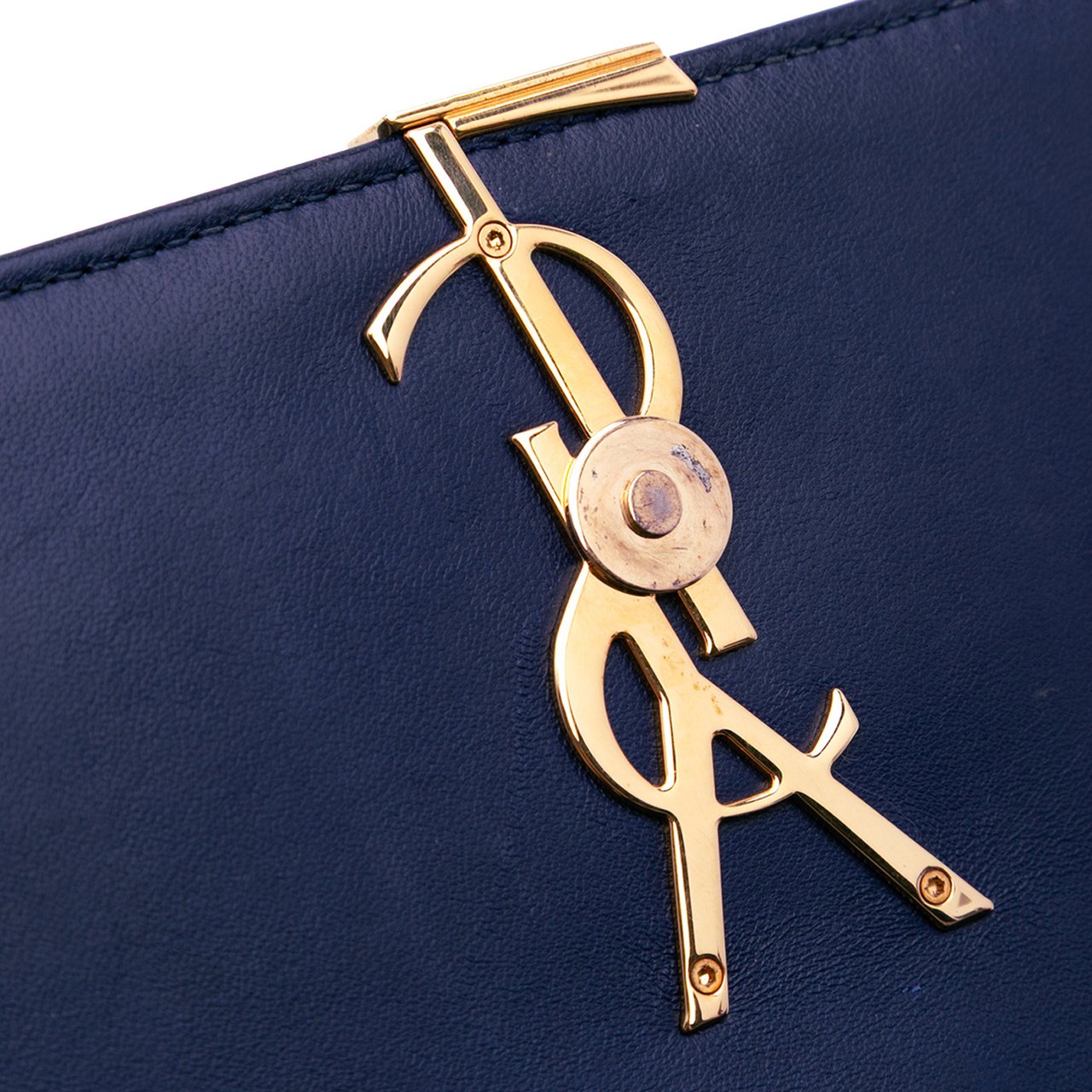 Saint Laurent Medium Lambskin Monogram Vicky Chain Bag Blauw