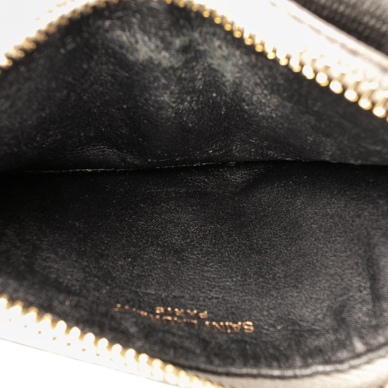 Saint Laurent Grain De Poudre Chevron Monogram Fragments Zippered Card Case Grijs