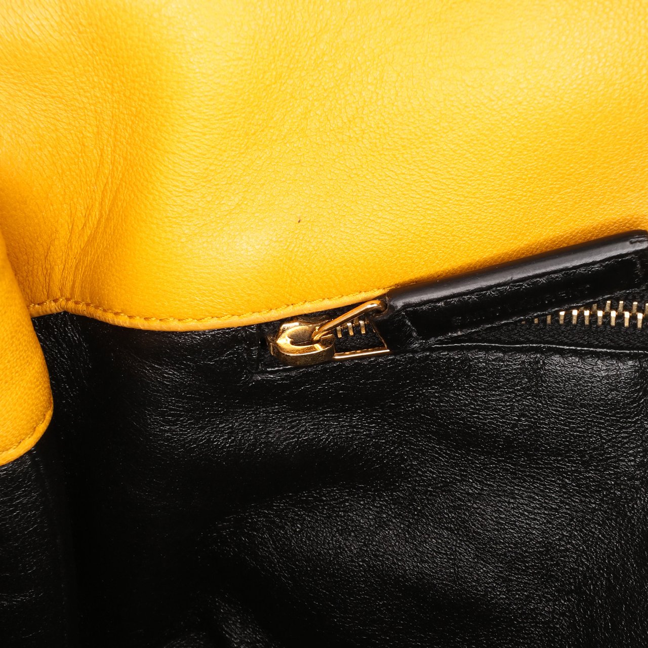 Saint Laurent Quilted Lambskin Sade Puffer Envelope Clutch Geel