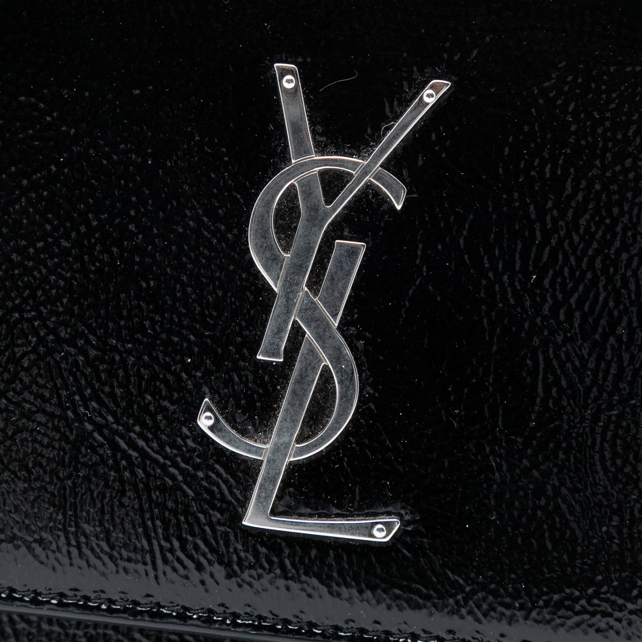 Saint Laurent Medium Textured Patent Monogram Sunset Crossbody Zwart