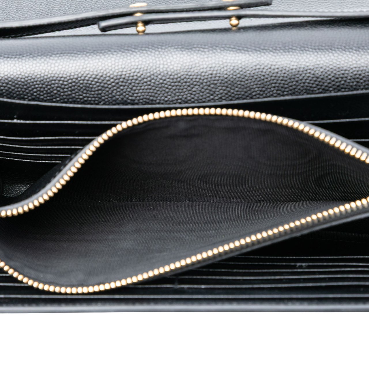 Saint Laurent Medium Grain De Poudre Monogram Kate Crossbody Zwart