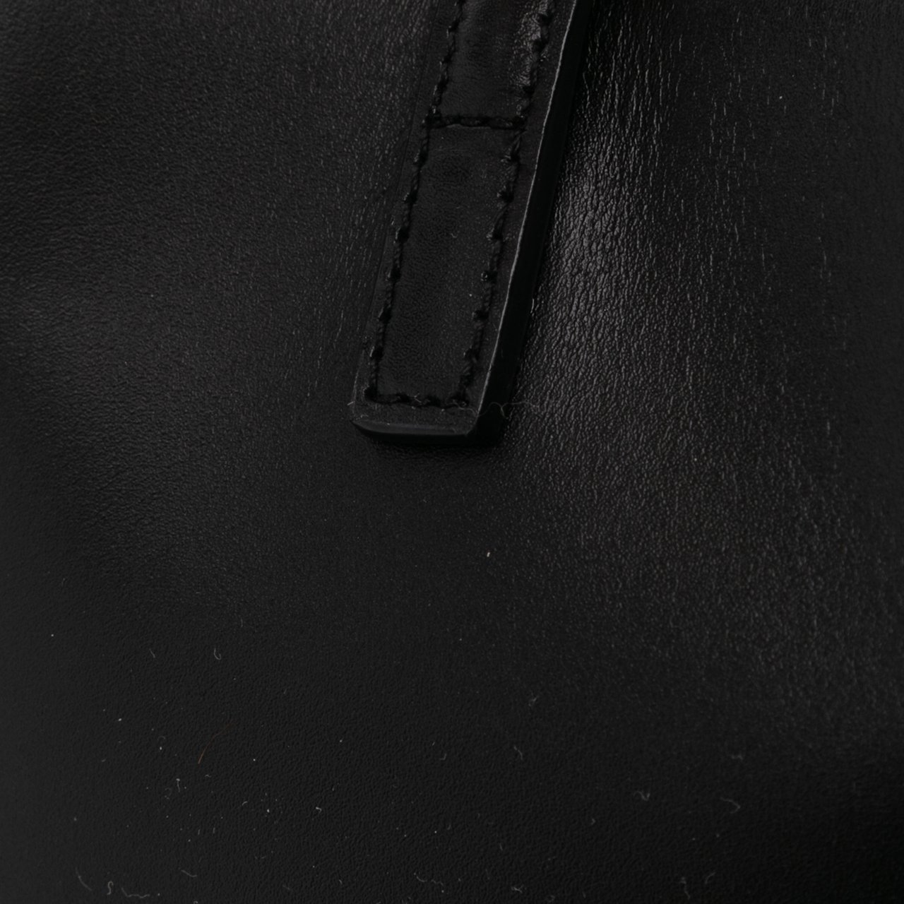 Saint Laurent Mini Shiny Calfskin Le 37 Bucket Bag Zwart