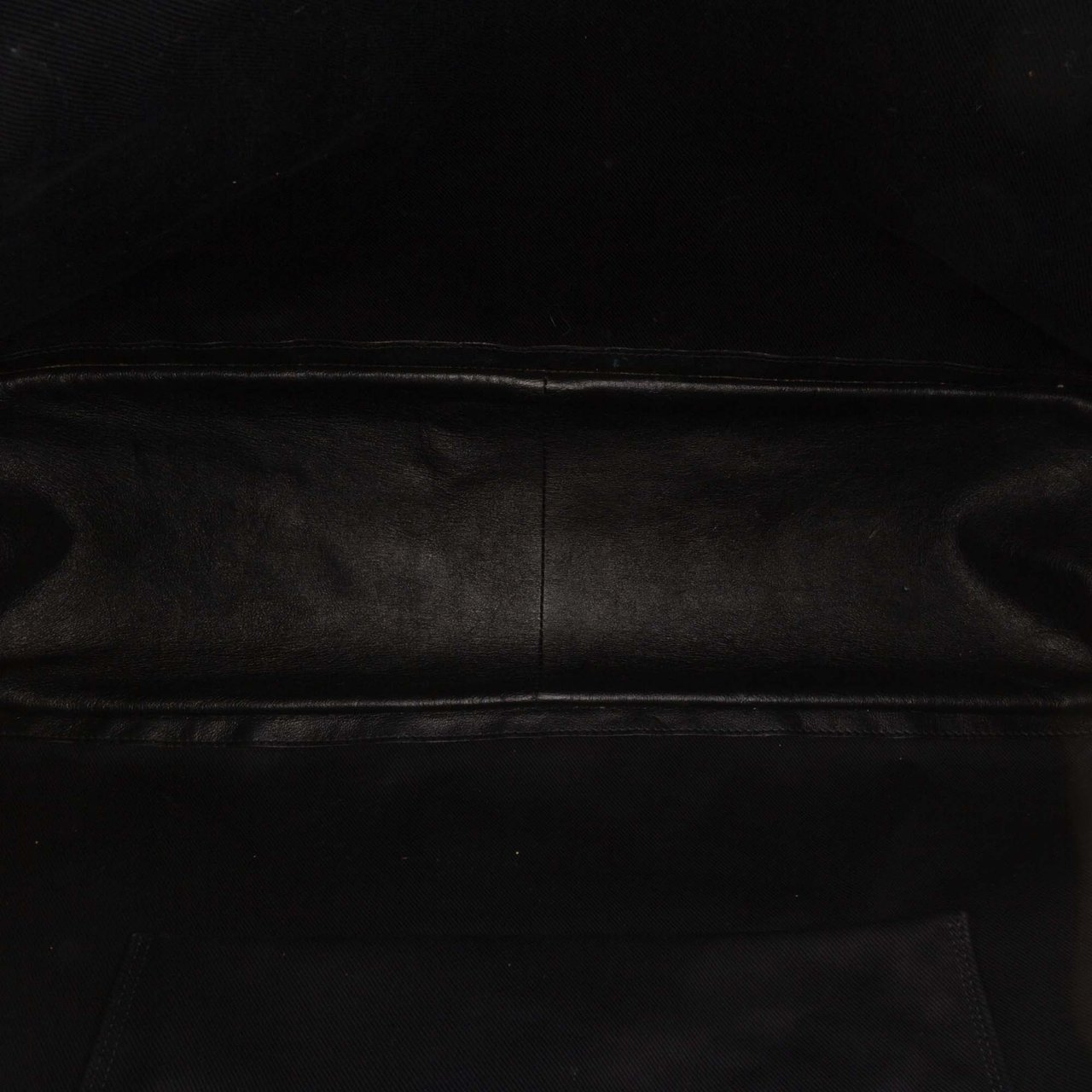 Saint Laurent Large Smooth Calfskin Rive Gauche Tote Zwart