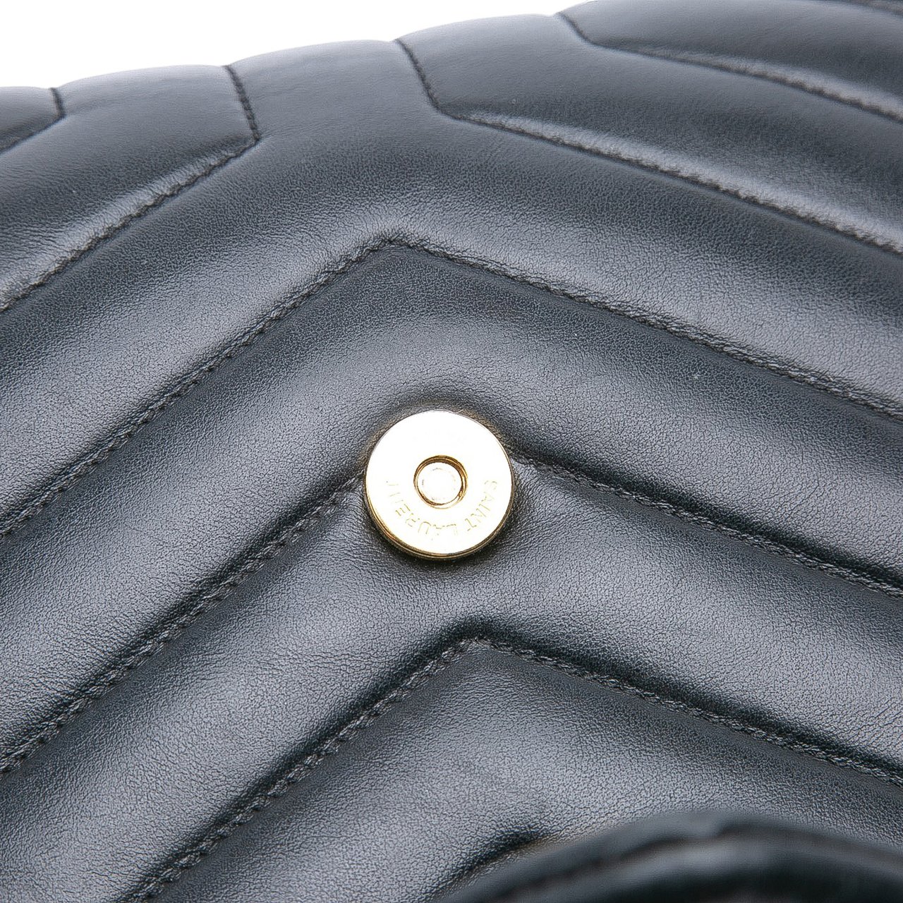 Saint Laurent Medium Matelasse Leather LouLou Shoulder Bag Zwart