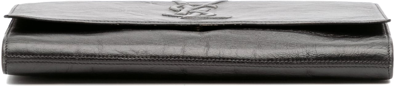 Saint Laurent Textured Patent Belle de Jour Clutch Zwart