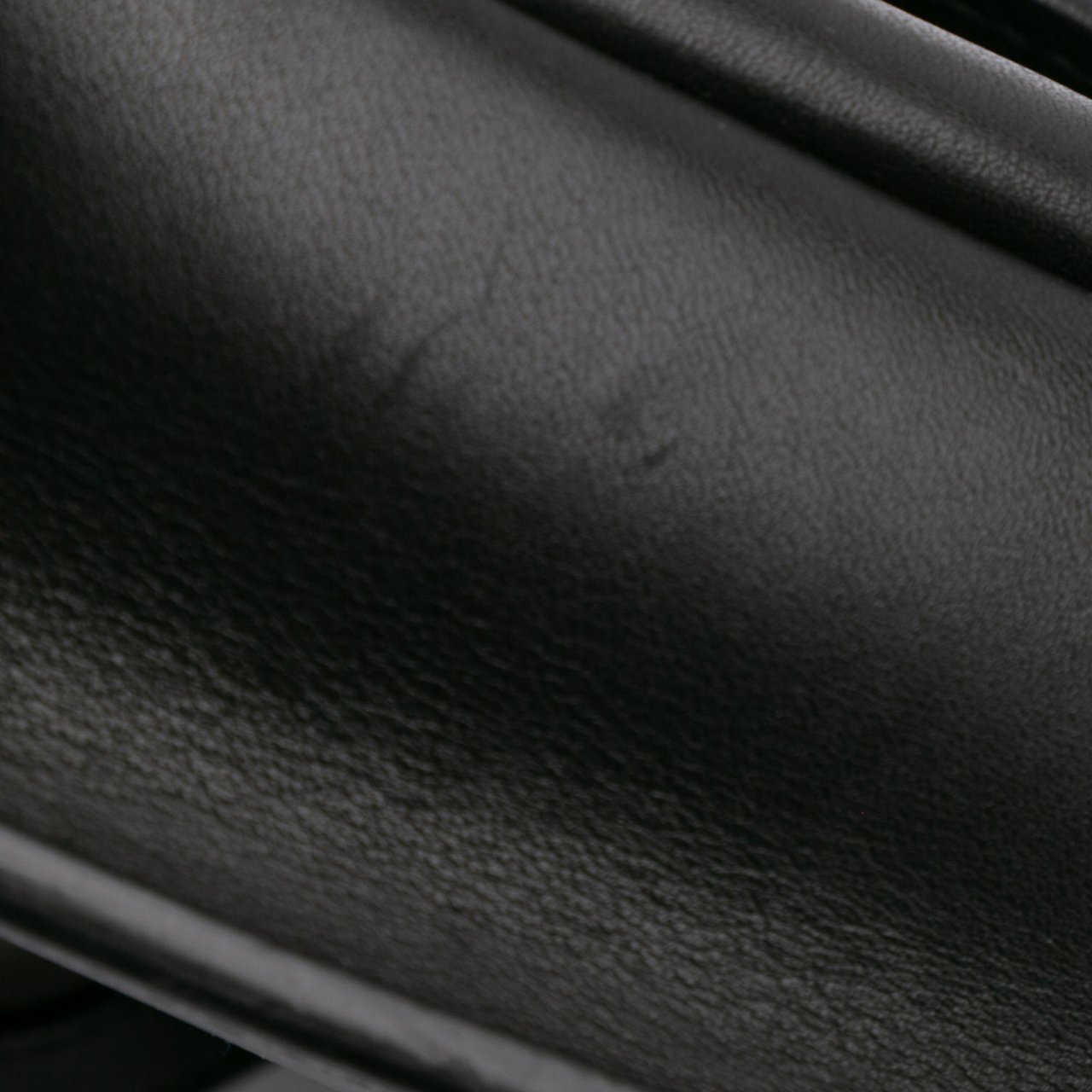Saint Laurent Small Leather Monogram Kaia Crossbody Zwart