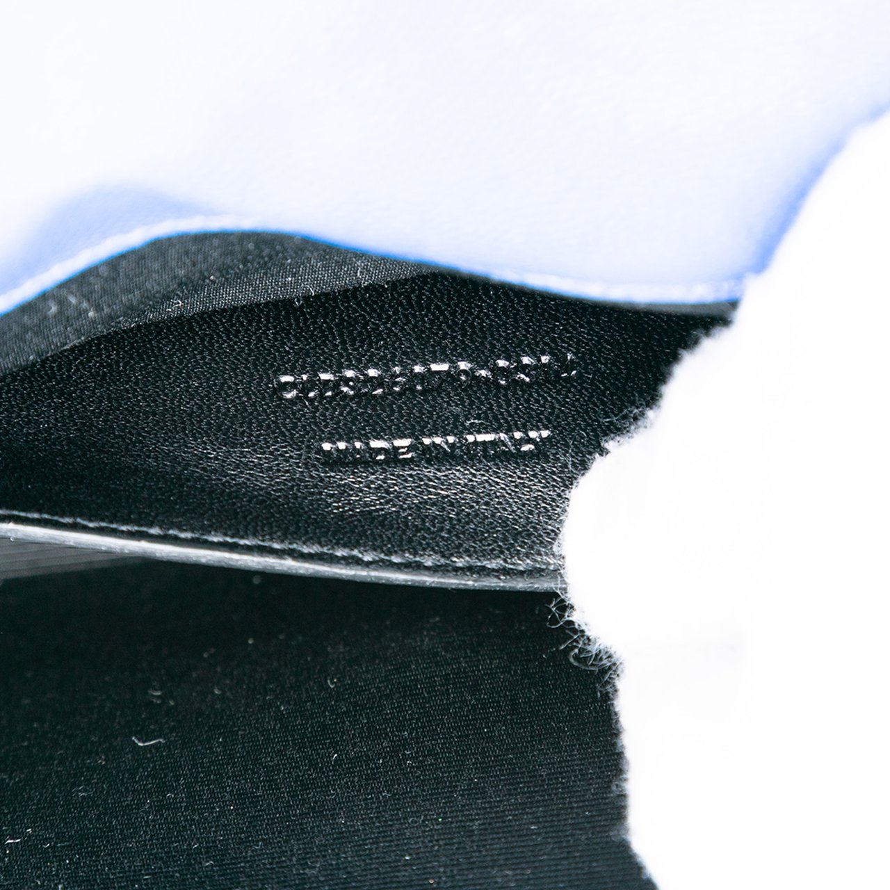 Saint Laurent Grain De Poudre Monogram Cassandre Clutch Blauw