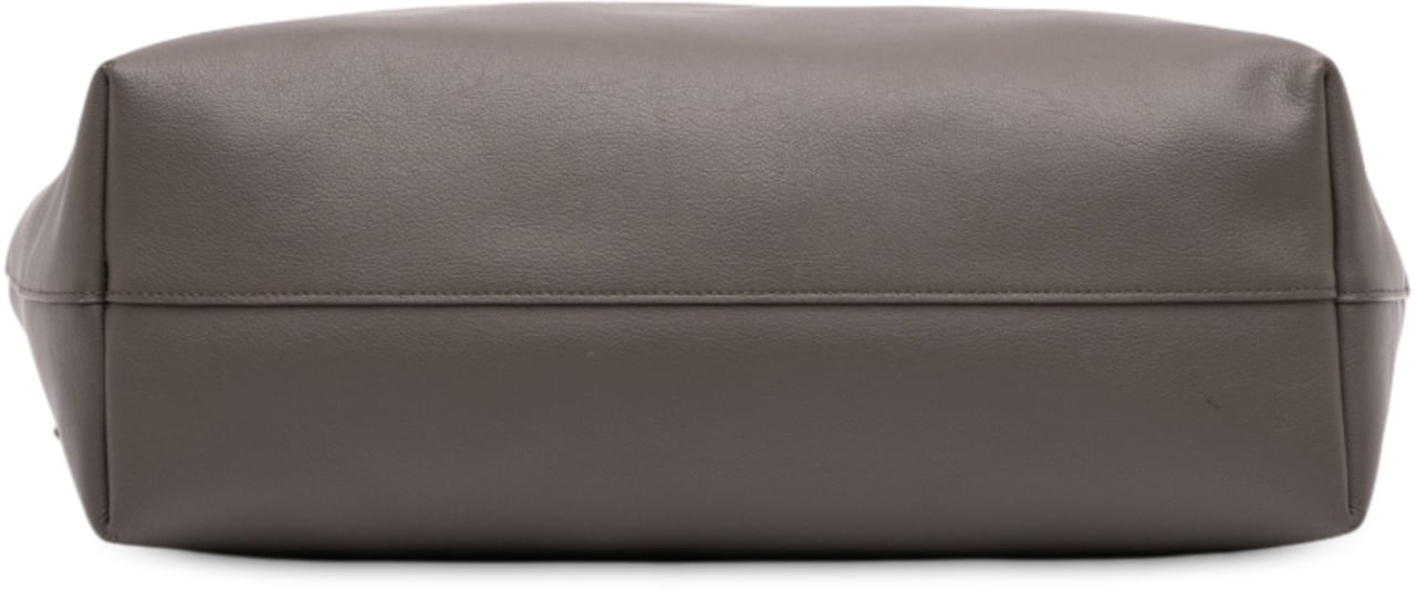 Saint Laurent Large Leather East West Shopping Tote Grijs