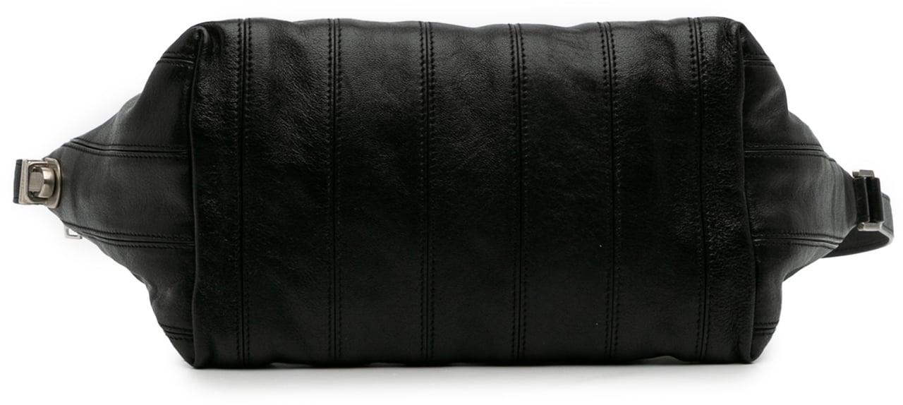 Saint Laurent Leather Blitz Shoulder Bag Zwart